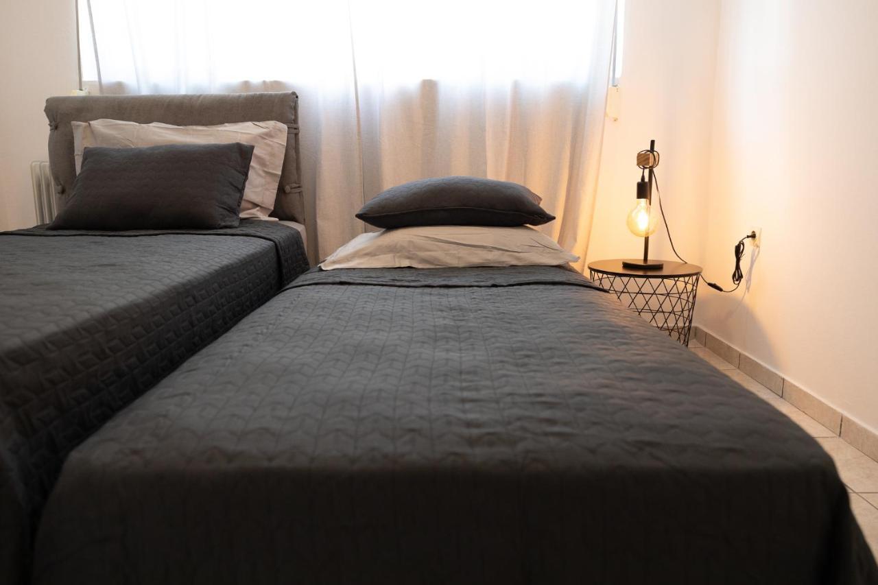 Spacious Apartment Close To The Sea And The City Center Athena Bagian luar foto