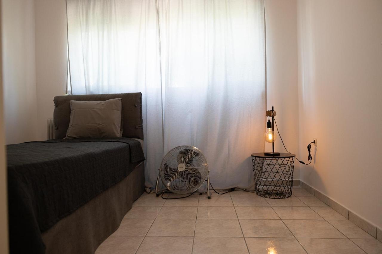 Spacious Apartment Close To The Sea And The City Center Athena Bagian luar foto